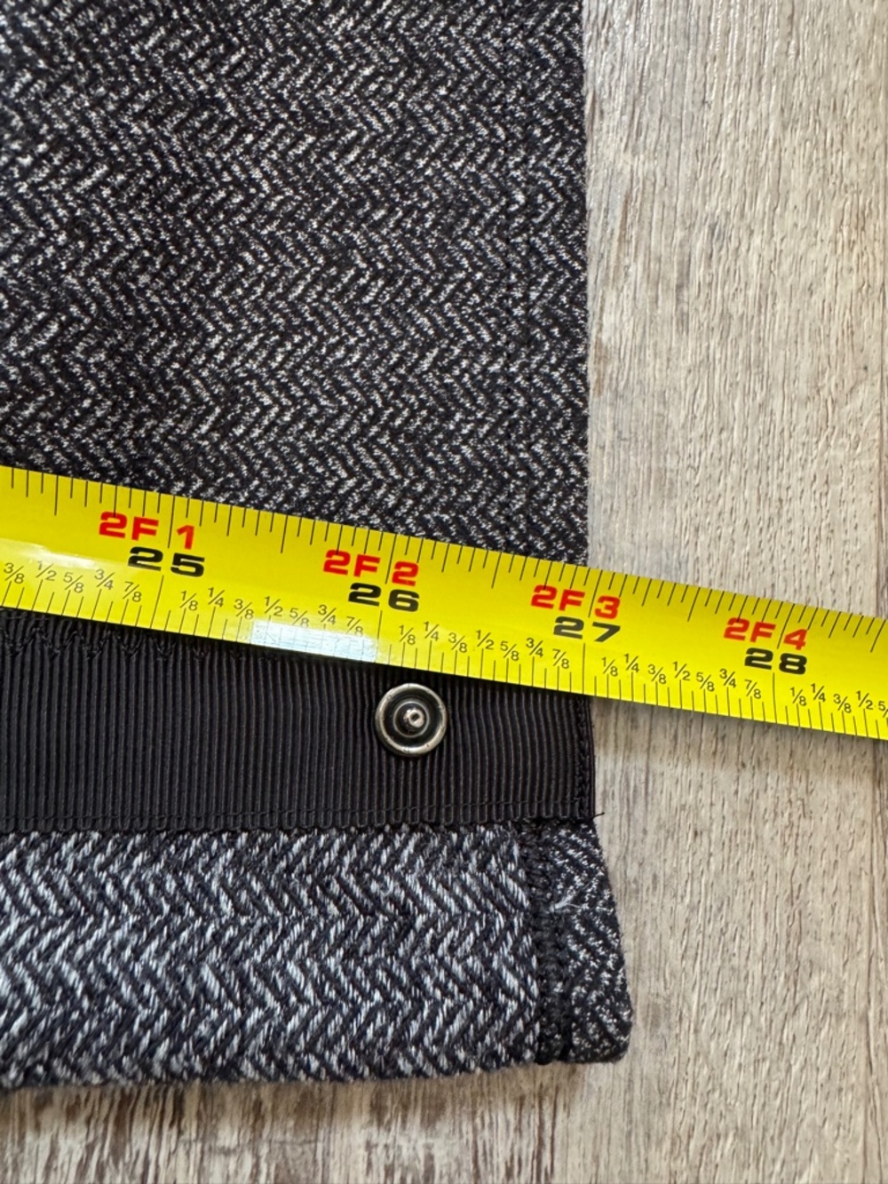 Lululemon Vinyasa Scarf Foulard – NWT | Gray Herringbone | Convertible Wrap - Picture 8 of 9